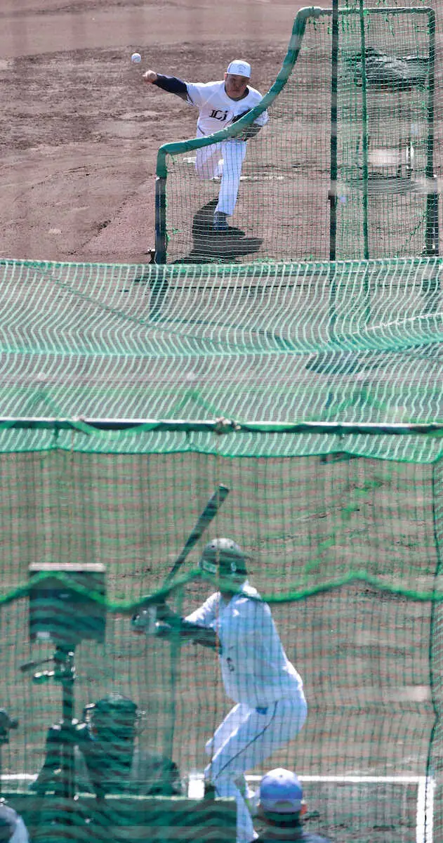 【画像・写真】西武・平良海馬　WBCへ“超速仕上げ”　対打者初登板で151キロ！打席立った源田壮亮も「いい球」
