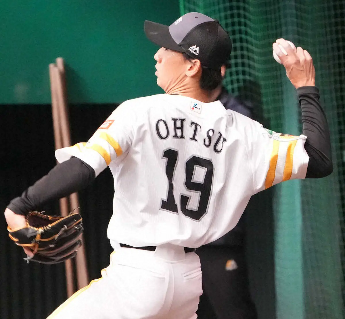 【画像・写真】ソフトバンク大津亮介　下半身の状態不良でブルペン投球を回避　昨季6勝で今季は新背番号19に変更