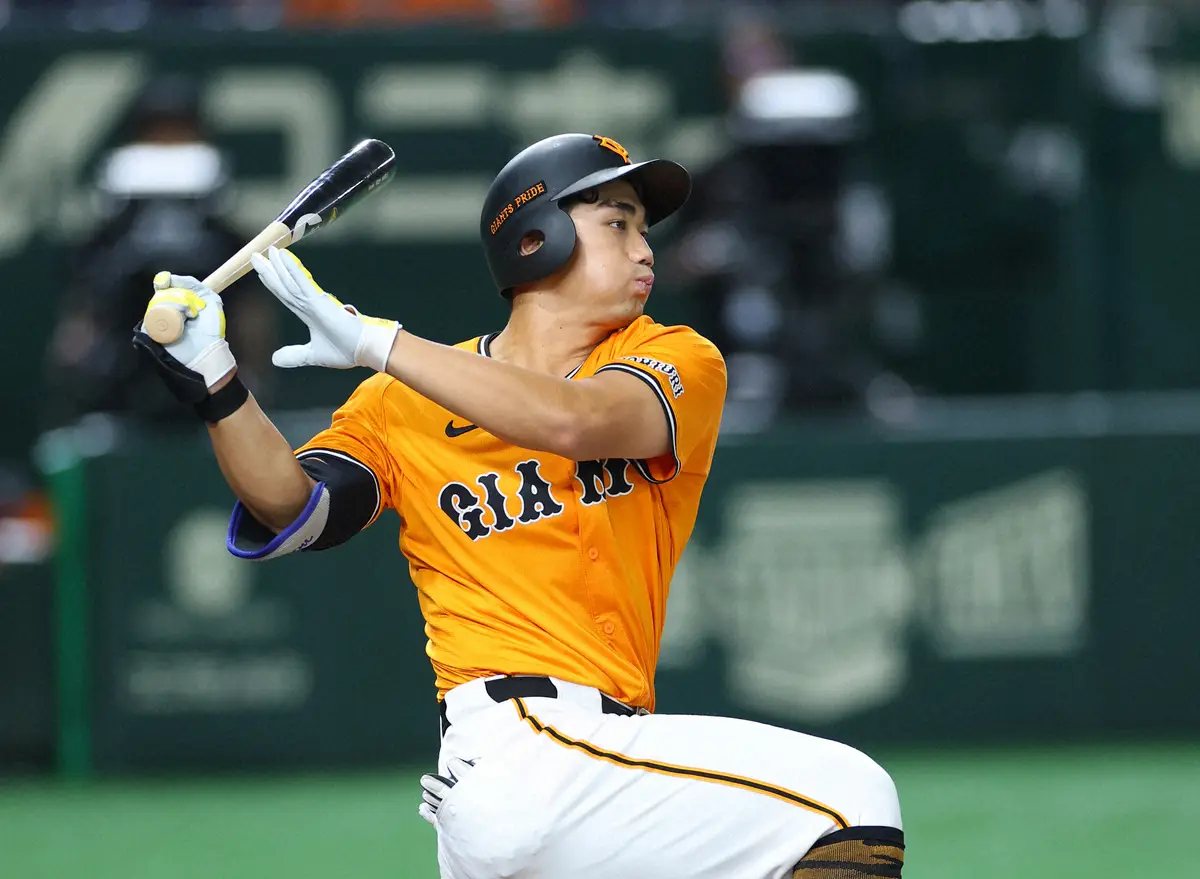 【画像・写真】巨人・三塚琉生　左足関節捻挫で都城の故障班に合流　2日の練習中に痛める
