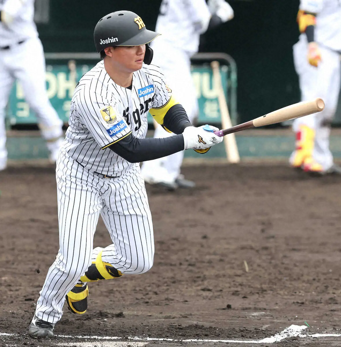 【画像・写真】阪神・森下翔太が鮮やか初打席初安打　岩貞から痛烈右前打　8日は練習試合・日本ハム戦に先発予定