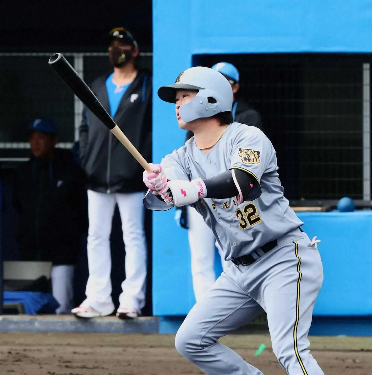 【画像・写真】阪神、現ドラで加入の浜田太貴がチーム1号の先制弾！　シート打撃に続き“虎の浜ちゃん”が絶好調