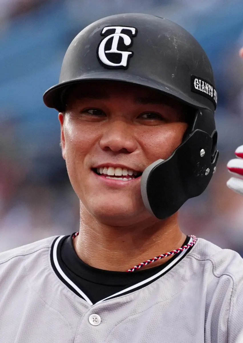 【画像・写真】巨人・坂本勇人が「大尊敬」している特別な存在　でも「多分、大して野球のこと分かってない」
