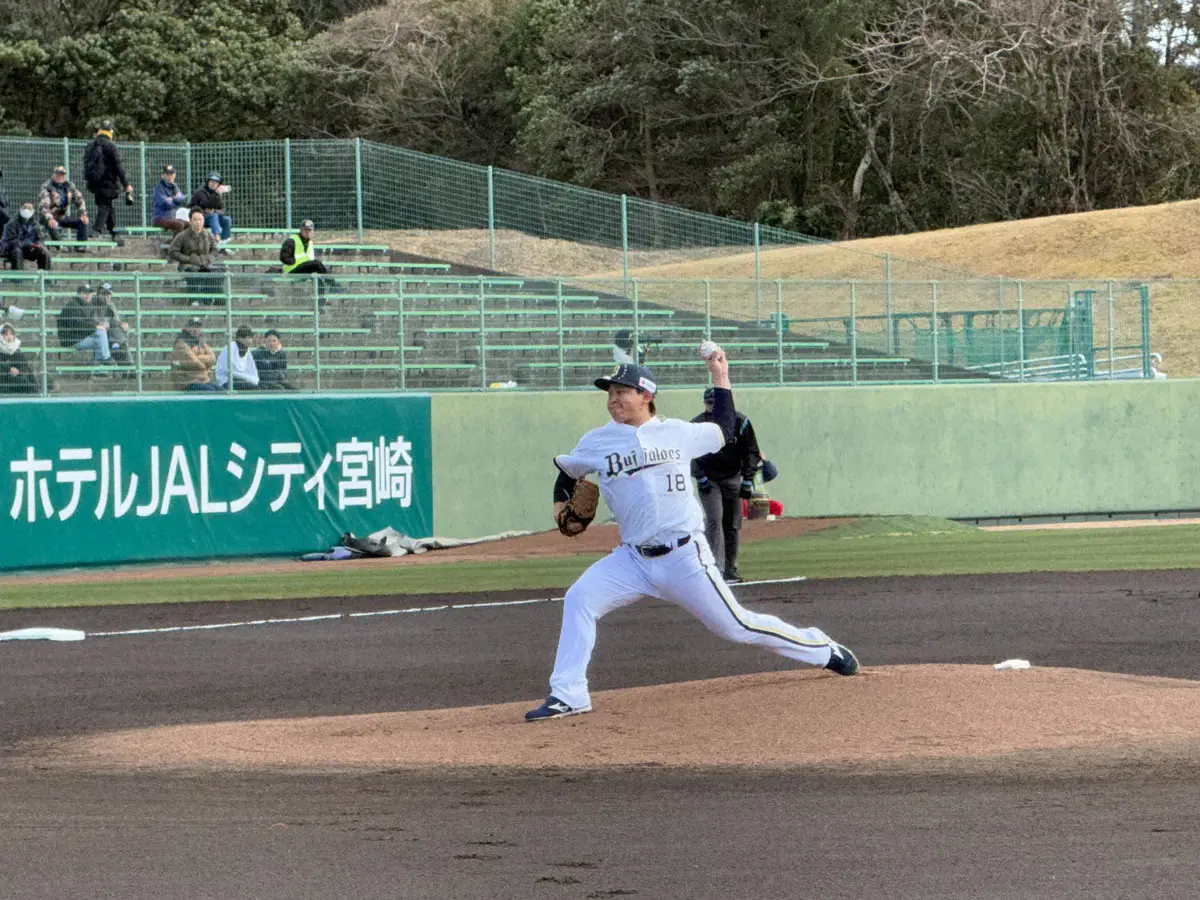 【画像・写真】オリックス 紅白戦で侍トリオが躍動 宮城と曽谷は今春初実戦でいずれも1回零封
