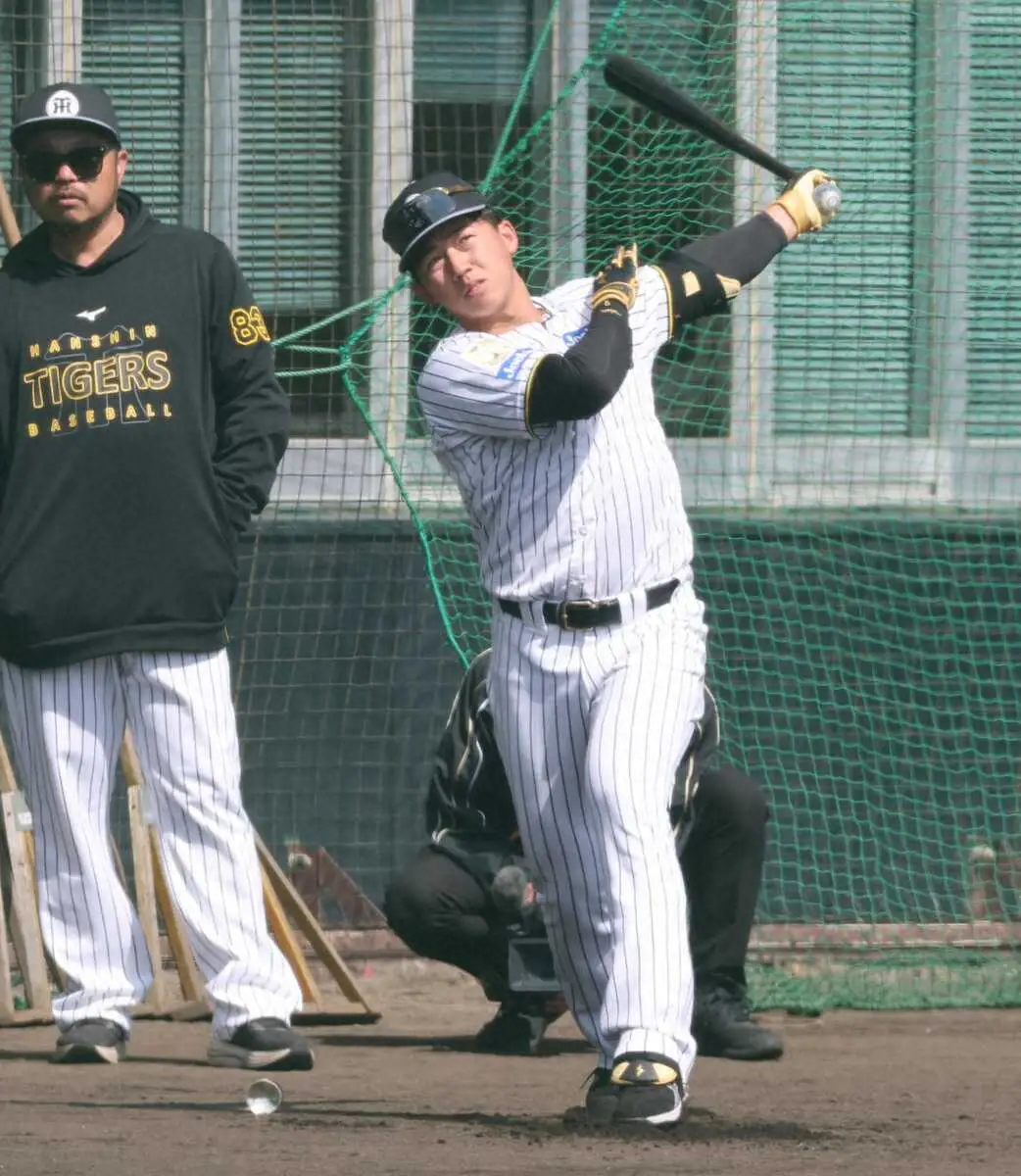 【画像・写真】阪神ドラ1立石正広　宜野座メーングラウンドに“初見参”　6連発×2の圧巻ロングティー披露