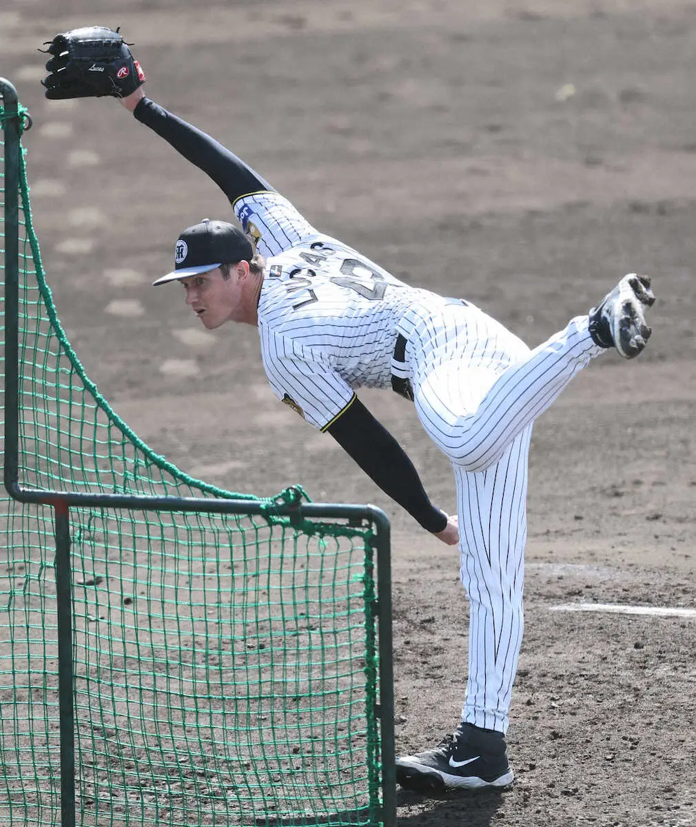 【画像・写真】阪神新外国人ルーカス　愛の力で大ブレークだ!昨年12月に結婚　初ライブBP「良い感じで投球できた」