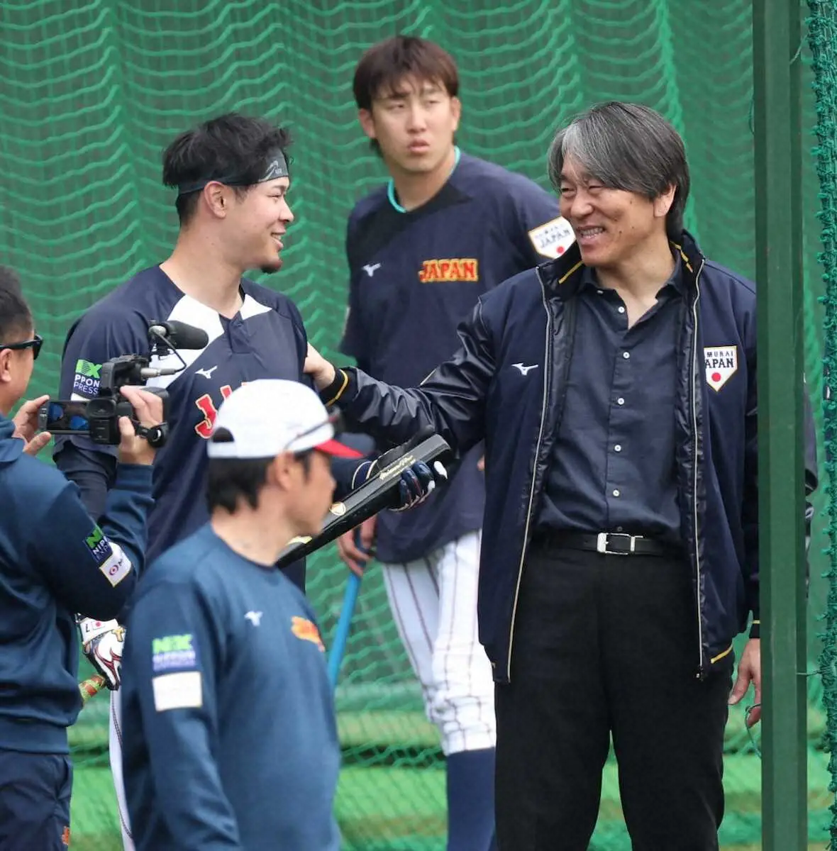 【画像・写真】【侍ジャパン】佐藤輝明、松井秀喜氏は「やっぱデカいっす」　談笑の内容は「ここでは言えないっす」