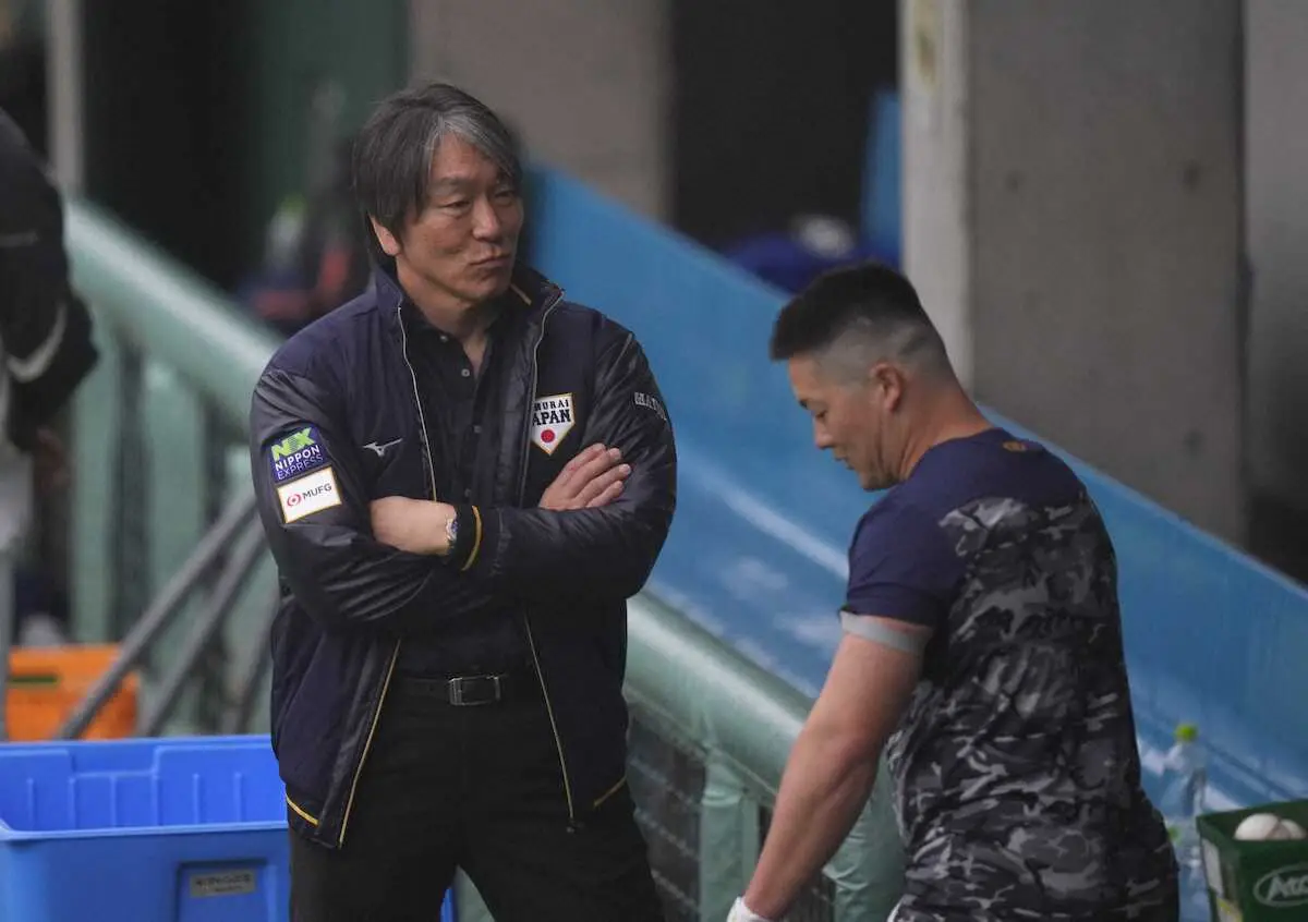 【画像・写真】【侍ジャパン】牧、坂本、源田が個別で居残り練習　松井秀喜氏が牧にアドバイスも