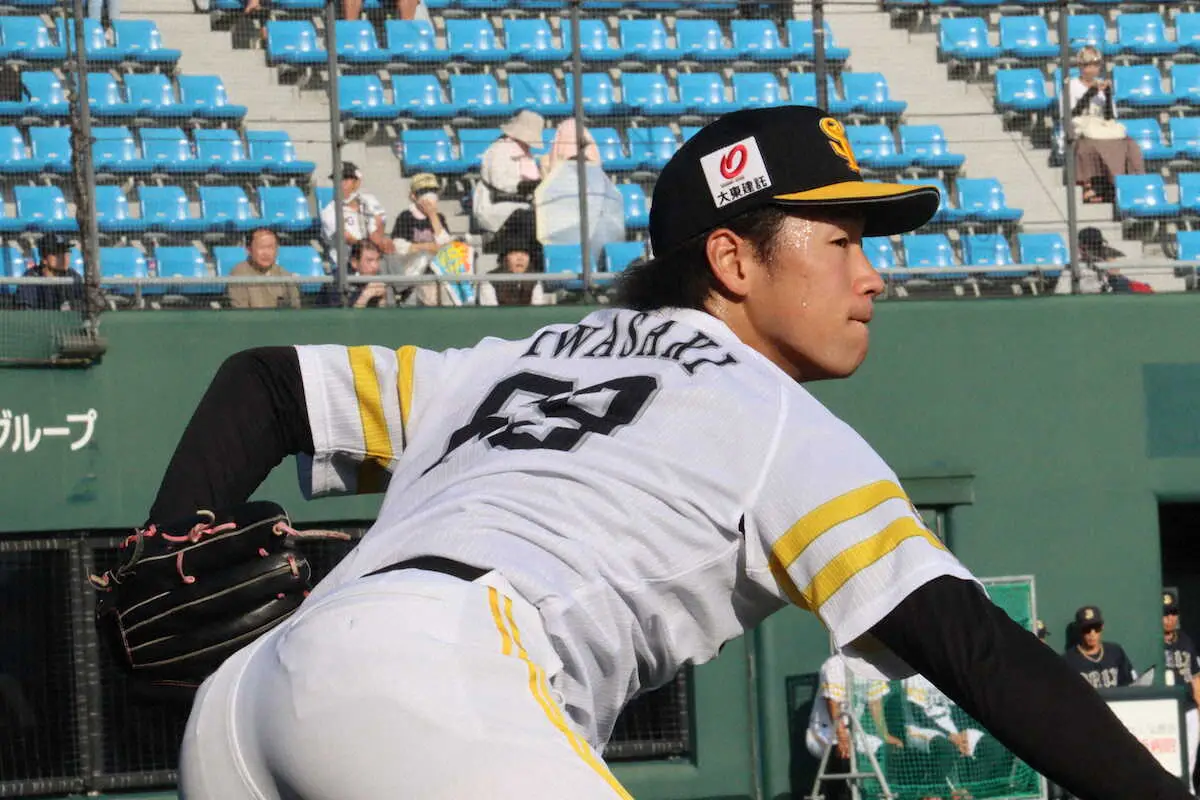 【画像・写真】ソフトバンク　2年目・岩崎峻典が右肩のコンディション不良でB組離脱しリハビリ組合流