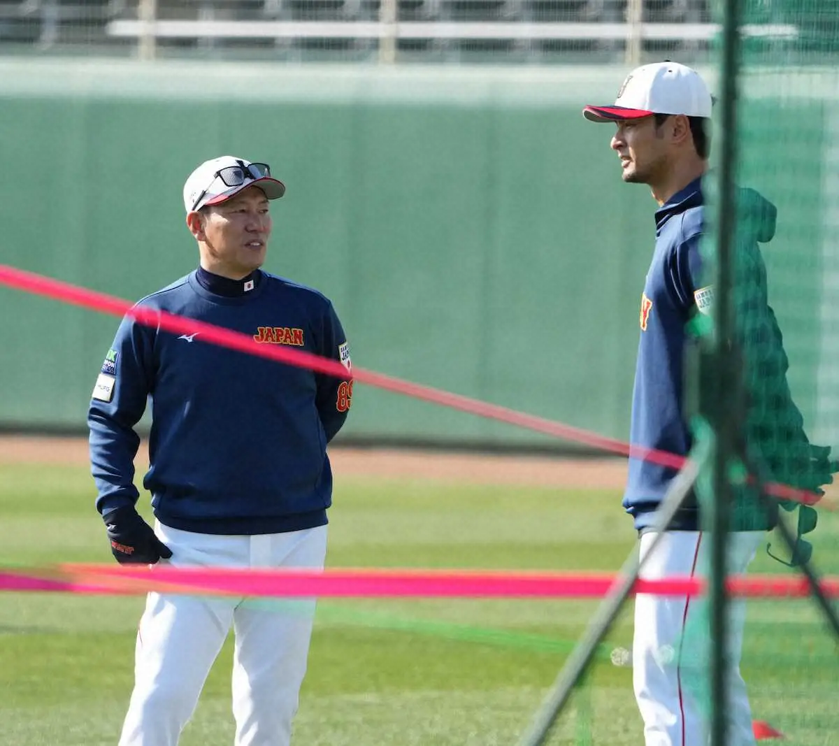 【画像・写真】【侍ジャパン】井端弘和監督　ダルから「いろいろ提案があった」早期実戦モードへ、最終日の松井氏にも感謝