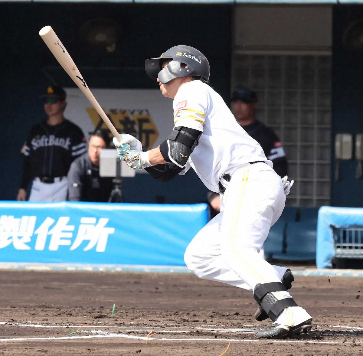 【画像・写真】ソフトバンク・野村勇　初の開幕遊撃へ紅白戦で攻守にキラリ　小久保監督「打撃では一番目立っていた」