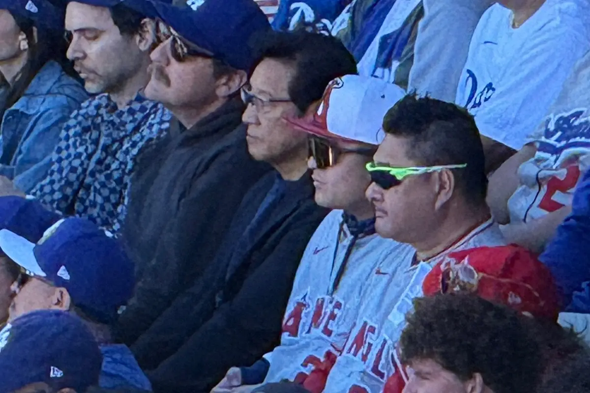 【画像・写真】大谷翔平　OP戦初打席で6年連続安打で初得点！160キロ直球にどん詰まりも「大谷シフト」の逆ついた