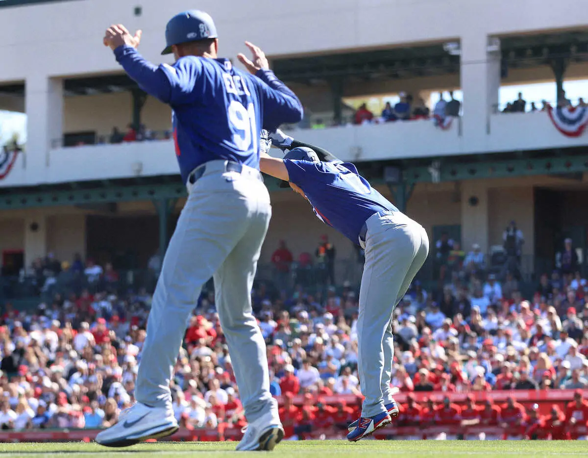 【画像・写真】間一髪！大谷翔平があわや打球直撃の危機「く」の字で回避　MLB公式X「MVP級の反射神経」