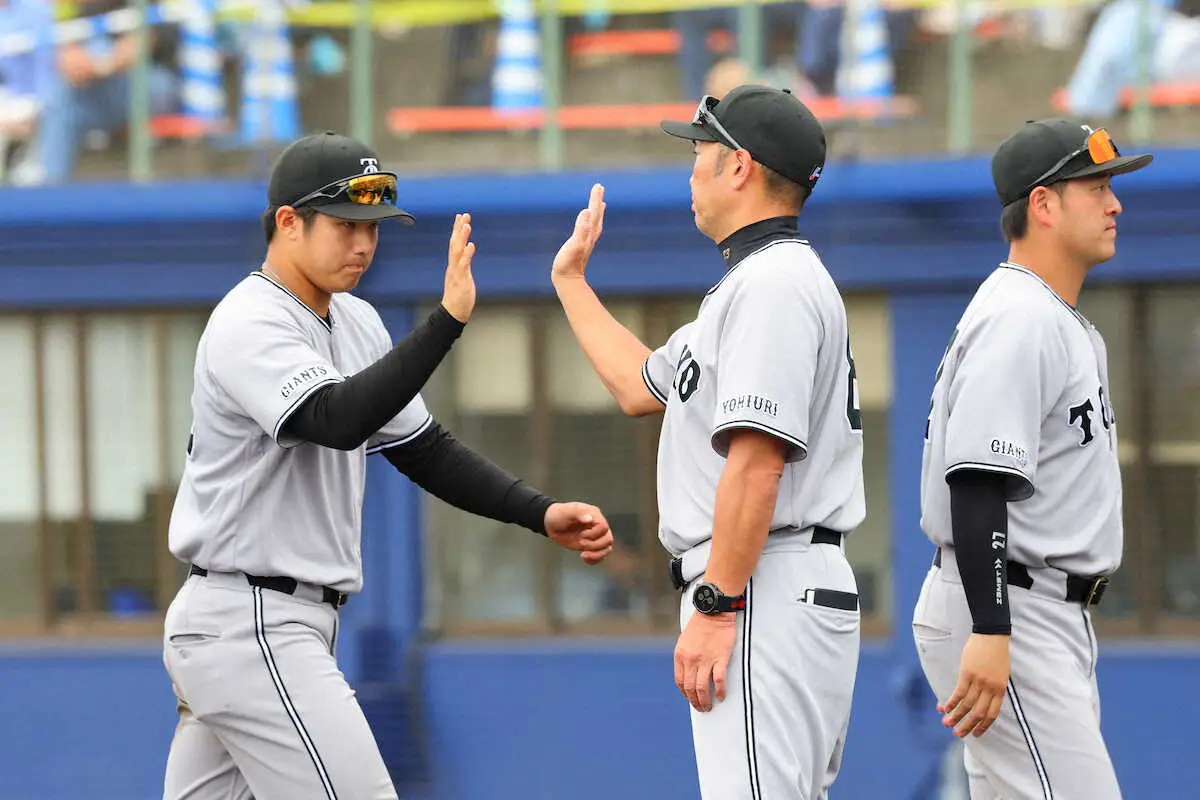 【画像・写真】巨人　期待の2年目・石塚裕惺がオープン戦初安打を含む2安打　「結果が出て良かった」