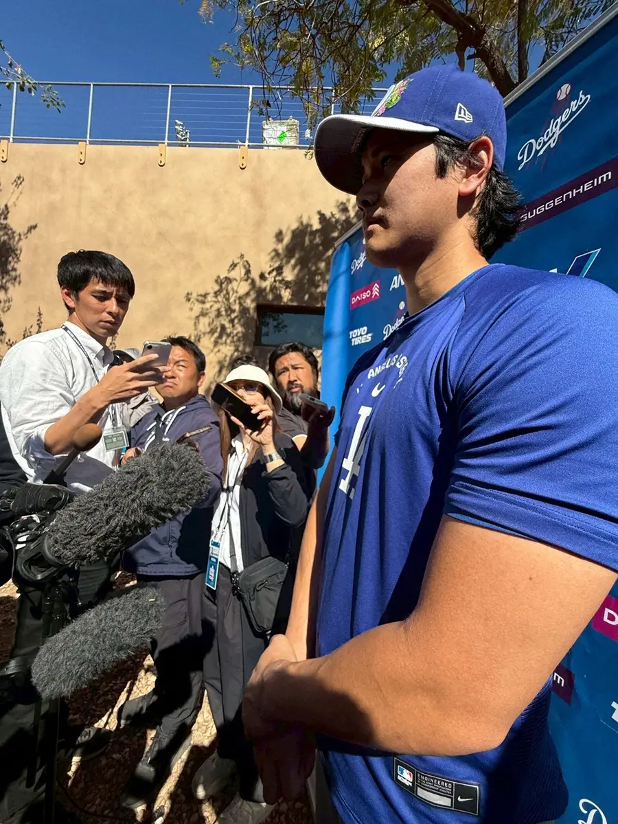 【画像・写真】体のサイズがさらに大きくなったのではないかと聞かれる大谷（撮影・柳原 直之）