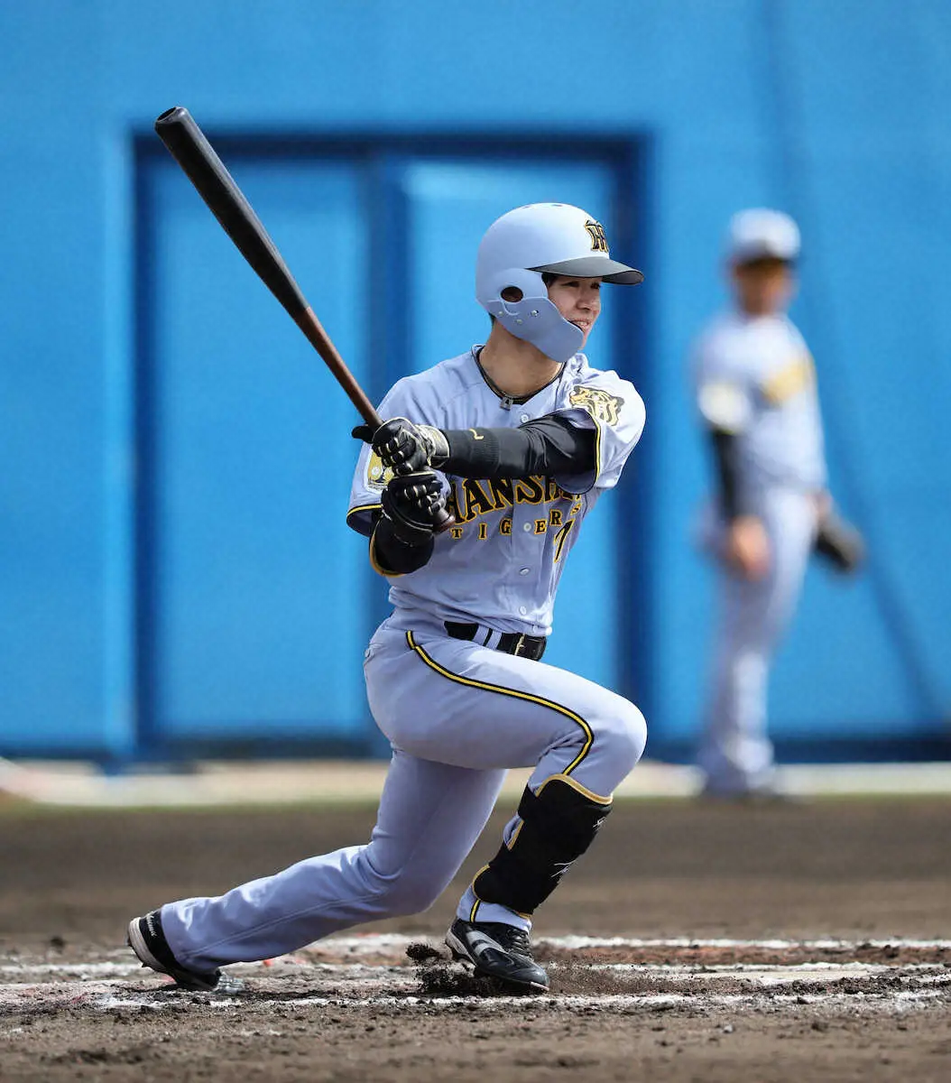 【画像・写真】阪神　近本光司＆中野拓夢　不動の1、2番コンビは今年も大きな武器　OP戦初出場でマルチ安打競演