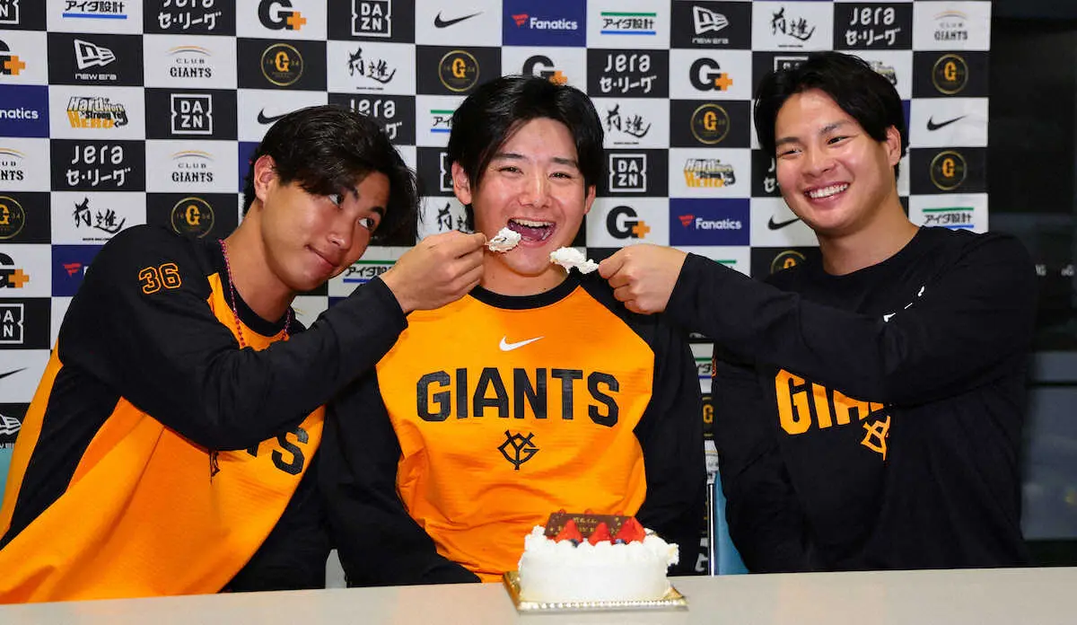 【画像・写真】巨人　ドラフト1位・竹丸和幸が誕生日　同期の祝福も受け「しっかりもう一回、野球頑張りたい」