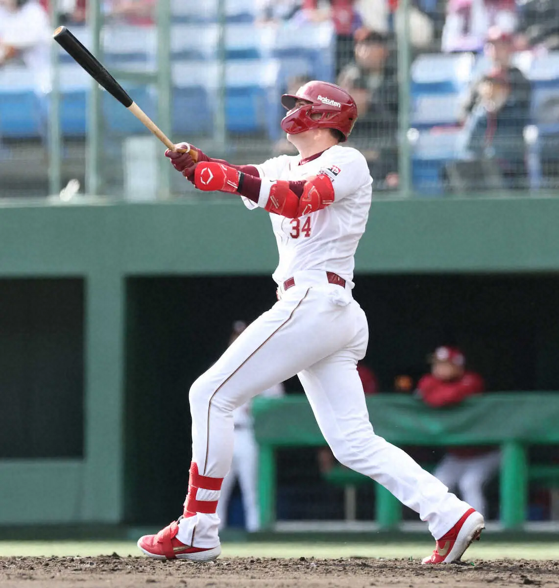 【画像・写真】楽天の新外国人マッカスカー　来日1号のバックスクリーン弾「シンプルにいった結果」