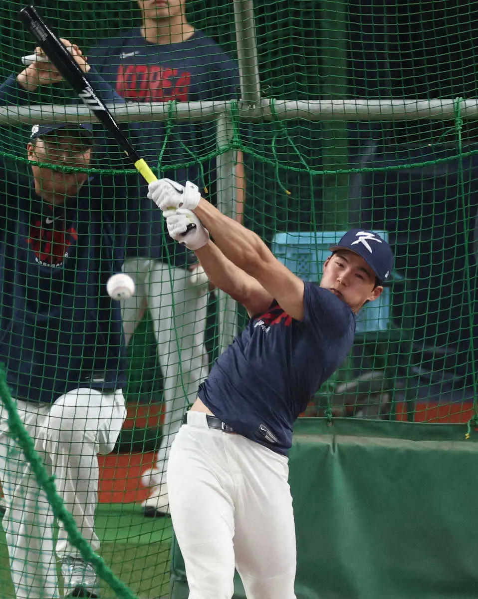 【画像・写真】韓国代表・金慧成がフリー打撃で快音連発　3階席への豪快弾に仲間もどよめき　練習後に日本語であいさつも