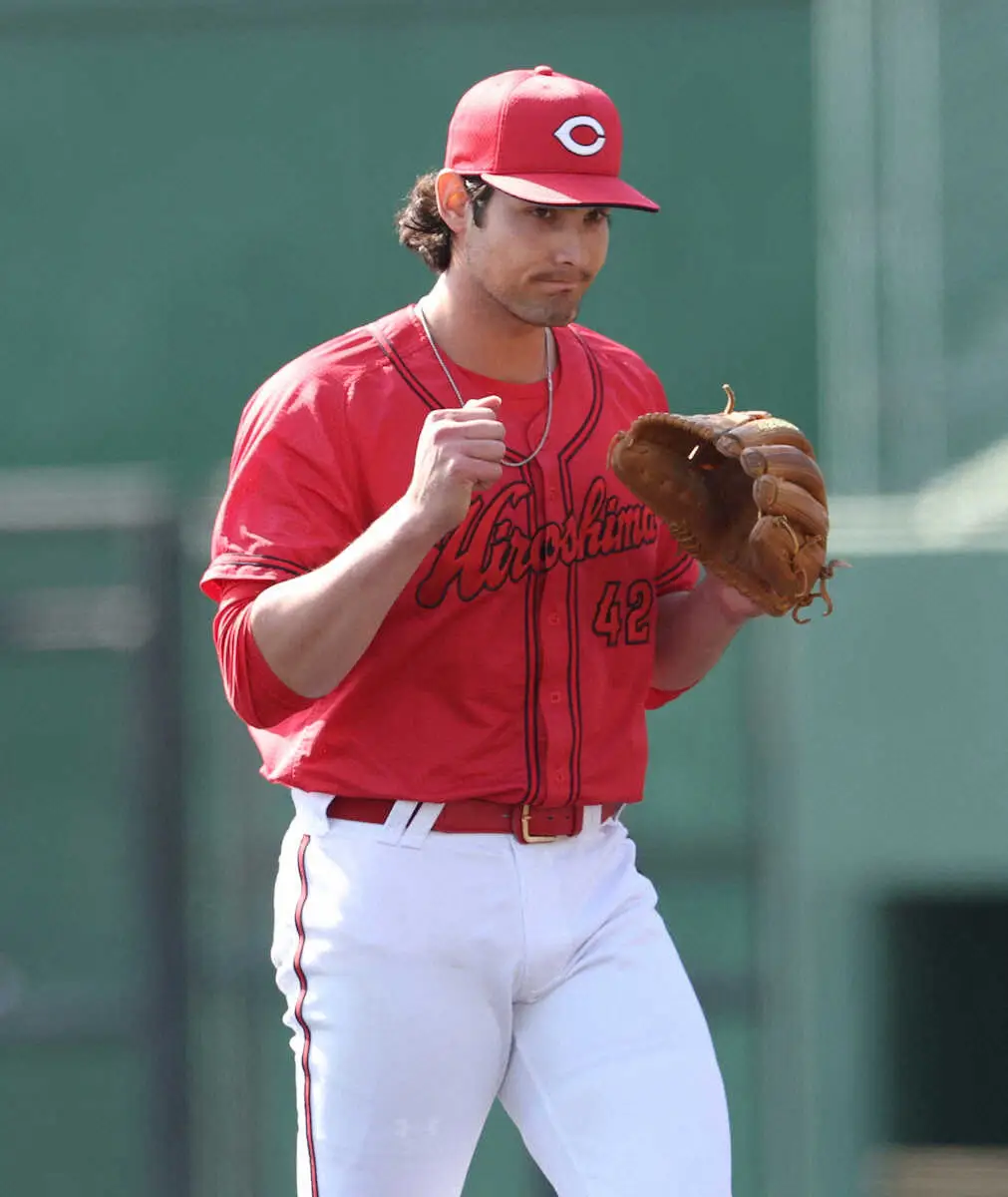 【画像・写真】広島　先発の新助っ人ターノックは4回4奪三振で1失点　「四球を出さない目標を達成できた」