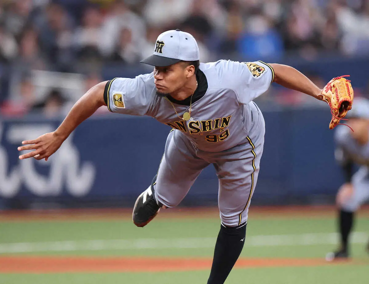 【画像・写真】【強化試合】期待のリリーバー！　5番手のモレッタが韓国代表を1回パーフェクト、藤川監督の期待も増す