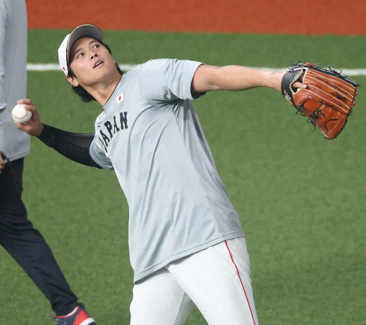 【画像・写真】【侍ジャパン】連日の神対応！大谷翔平の強肩サプライズに球場騒然！左翼5階席にボール投げ入れファン歓喜
