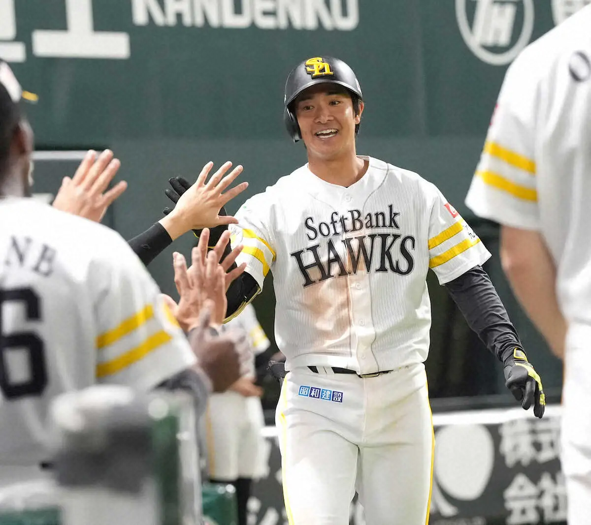 【画像・写真】ソフトバンク・柳町達のパワフル弾　対外試合で打率6割超と絶好調