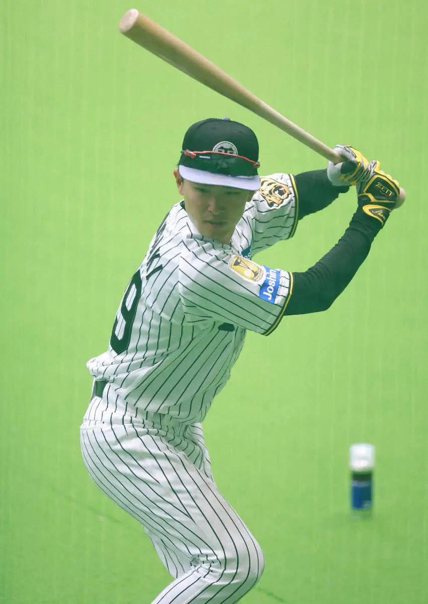 【画像・写真】阪神育成ドラフト2位・山崎照英「初球から行くつもりだった」初盗塁＆実戦初打席で安打　