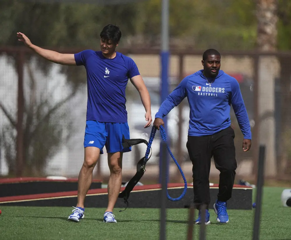 【画像・写真】【WBC】米国代表に見慣れた顔が！ドジャース“盛り上げ役”スミスコーチが同行　大谷と“再会”なるか