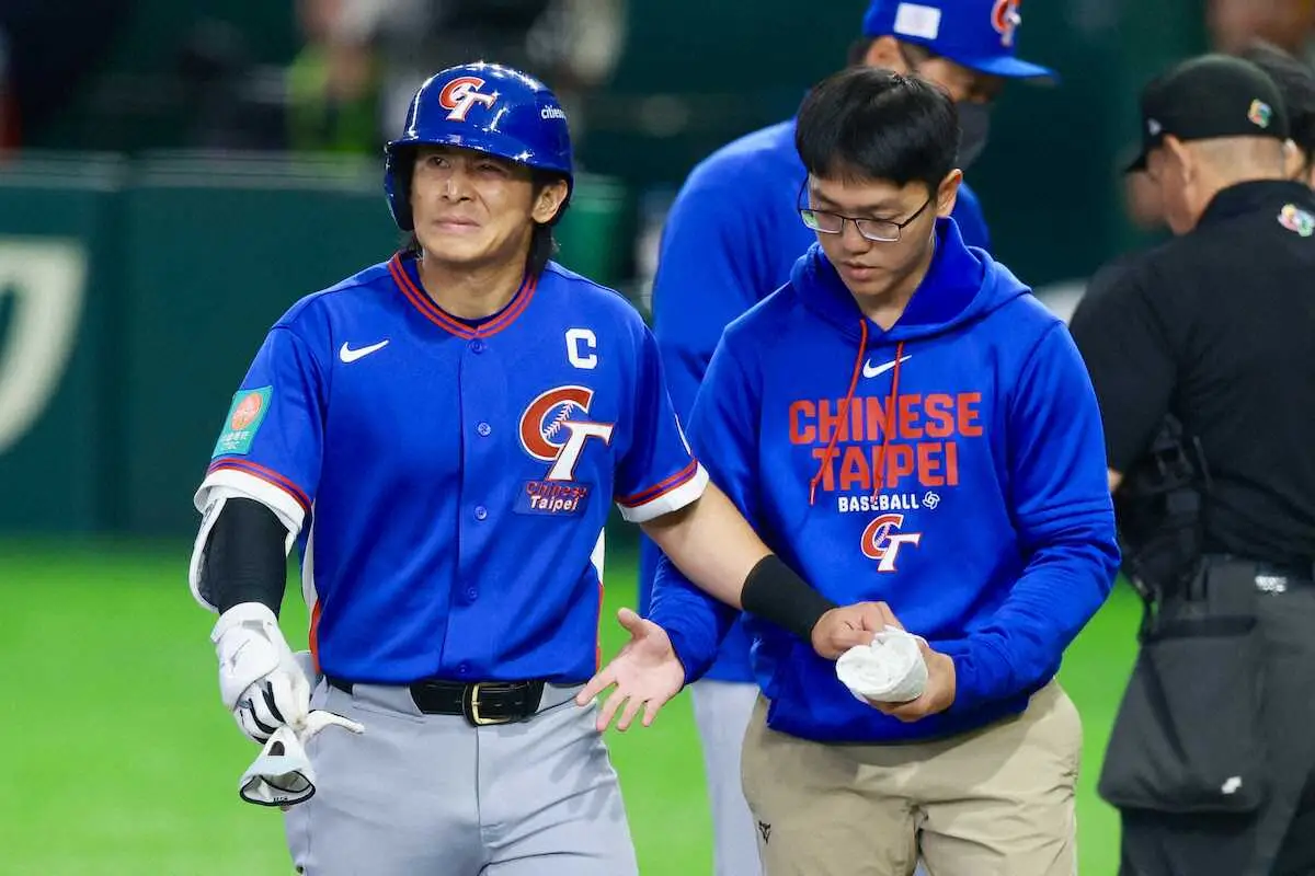 【画像・写真】【WBC】開幕戦でアクシデント…台湾主将が心境吐露「予期せぬ事態は付き物。起こってしまった以上は」