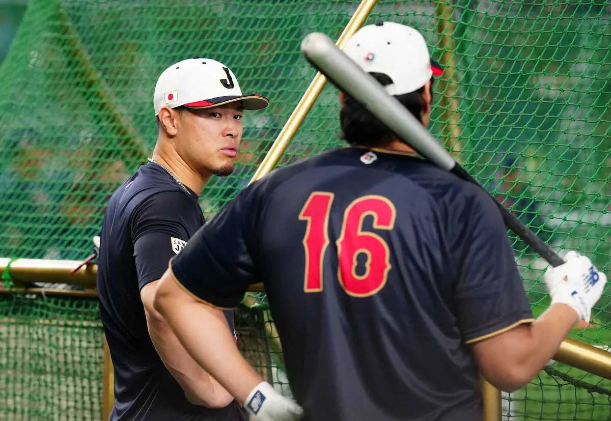【画像・写真】【侍ジャパン】佐藤輝明が代打で適時二塁打！最強切り札がWBC初安打「軽打で左翼フェンスまで飛ばす男」