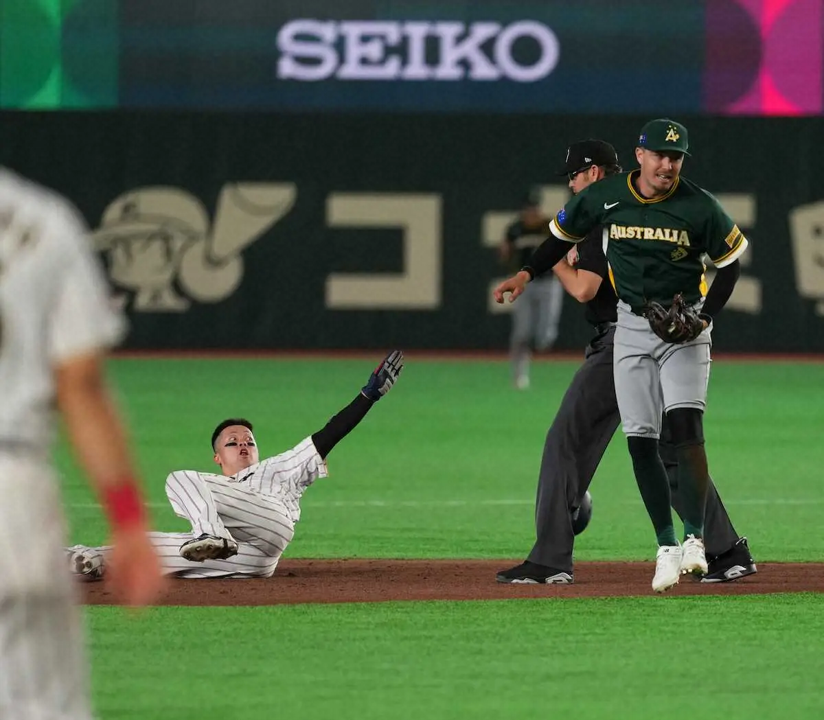 【画像・写真】【侍ジャパン】牧秀悟「あれしかなかった」追加点呼んだ8回の自己犠牲の進塁打　けん制死には猛省