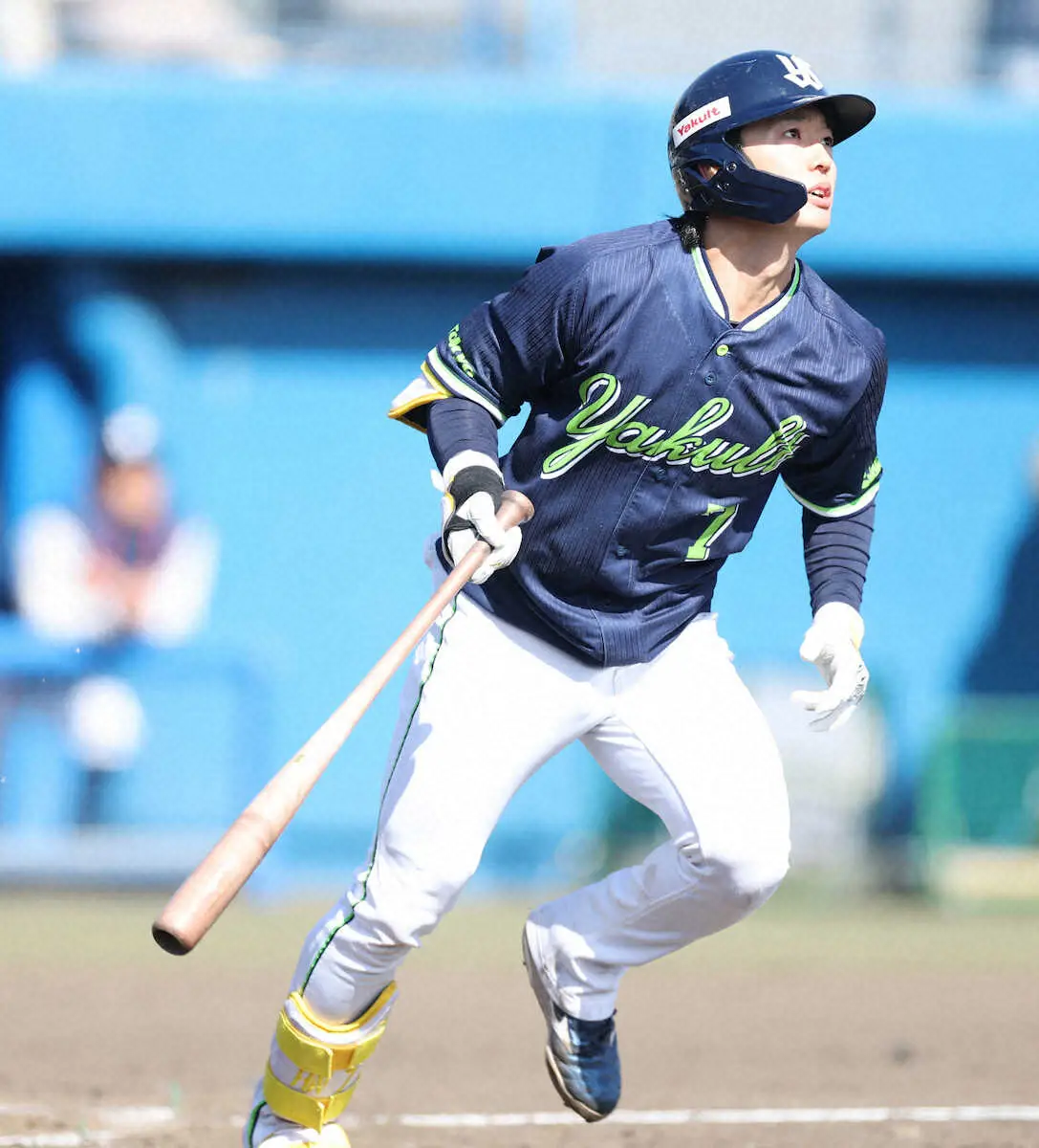 【画像・写真】ヤクルト・長岡、今季“チーム1号”「ちょっとビックリ」　池山監督「次はオスナの番」