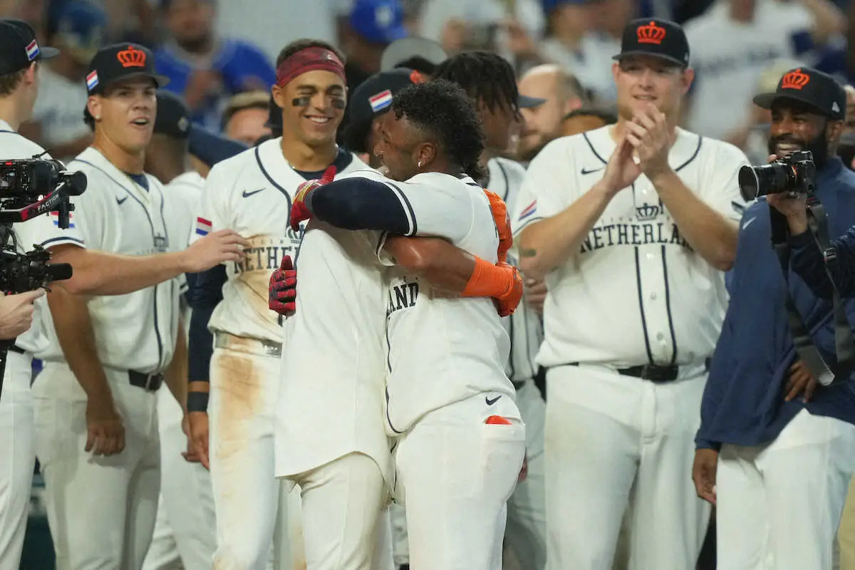 【画像・写真】【WBC】オランダ・アルビーズ　大会史上初のサヨナラ弾！「一生忘れない！」