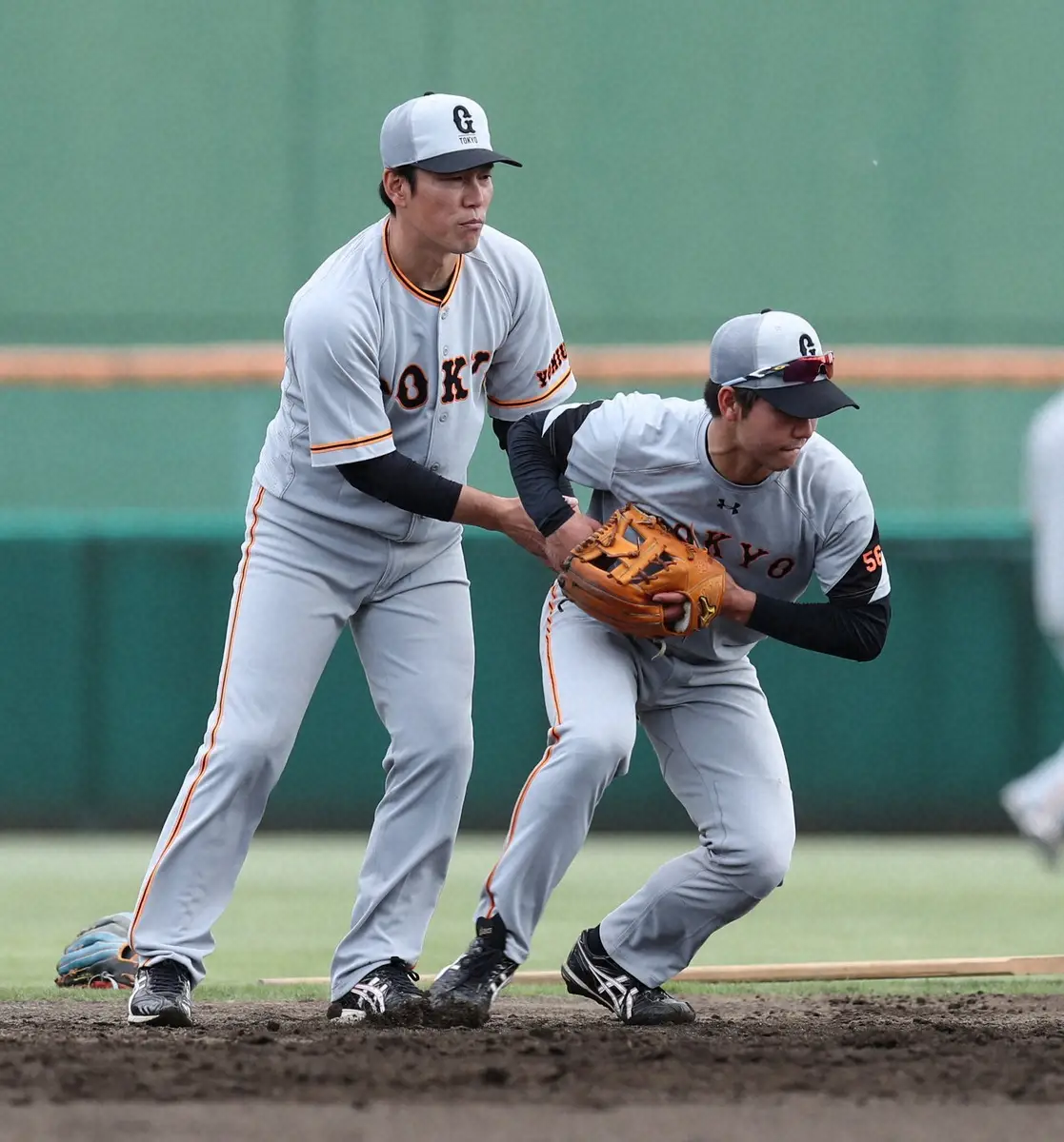 【画像・写真】「井端さんが僕の基礎」現役選手が明かした名手・井端コーチの教え　結果につながり「自信に」