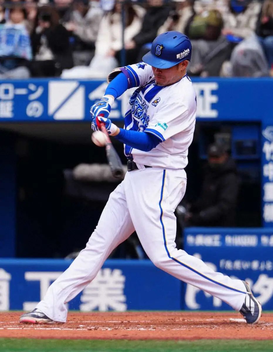 【画像・写真】DeNA　筒香嘉智がオープン戦初アーチ　「しっかり逆方向にはじき返せた」　6試合連続安打と好調