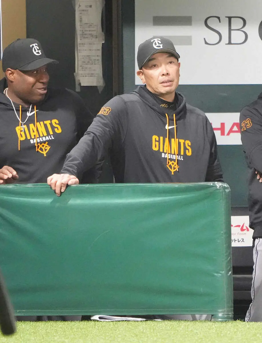 【画像・写真】巨人・阿部監督　死球のリチャード開幕絶望も野手陣の競争期待「みんな諦めないでやってほしい」