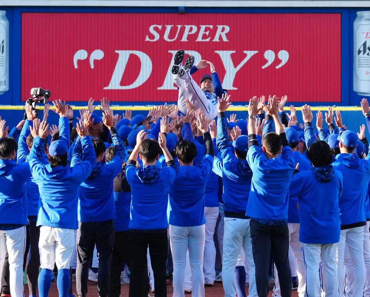 【画像・写真】DeNA　三嶋一輝氏「本当に幸せだった」難病乗り越えた不屈の右腕「僕らしく思い切り」ラストピッチ