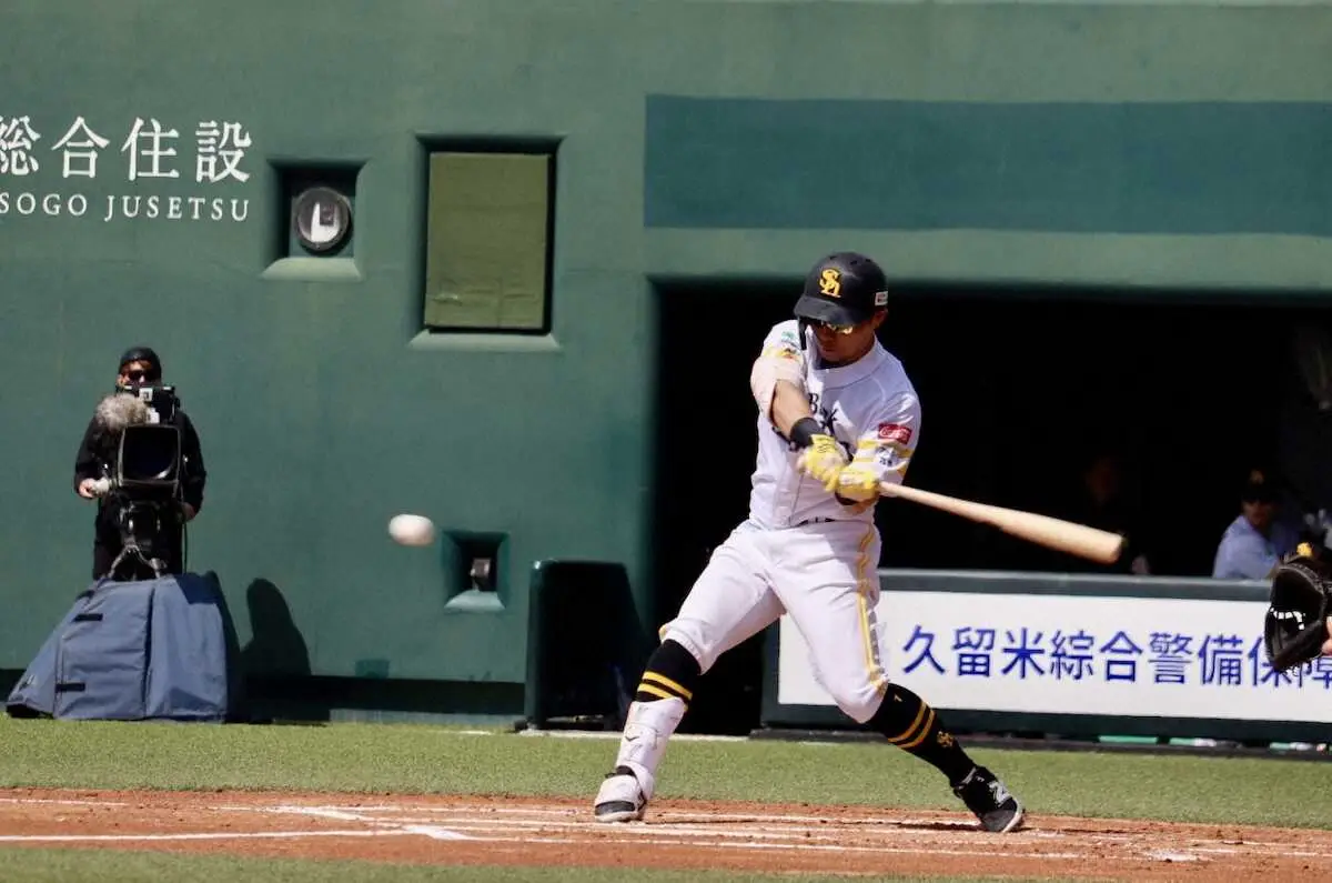 【画像・写真】ソフトバンク・中村晃　約5カ月ぶりに実戦復帰「ストライクには反応できた　守りもやりたい」