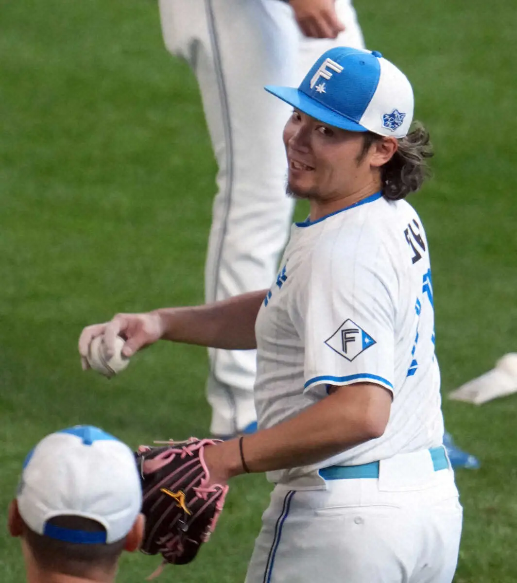 【画像・写真】日本ハム・郡司裕也が同学年の侍・伊藤大海に粋なメッセージ　SNS「泣いた」「流石です」