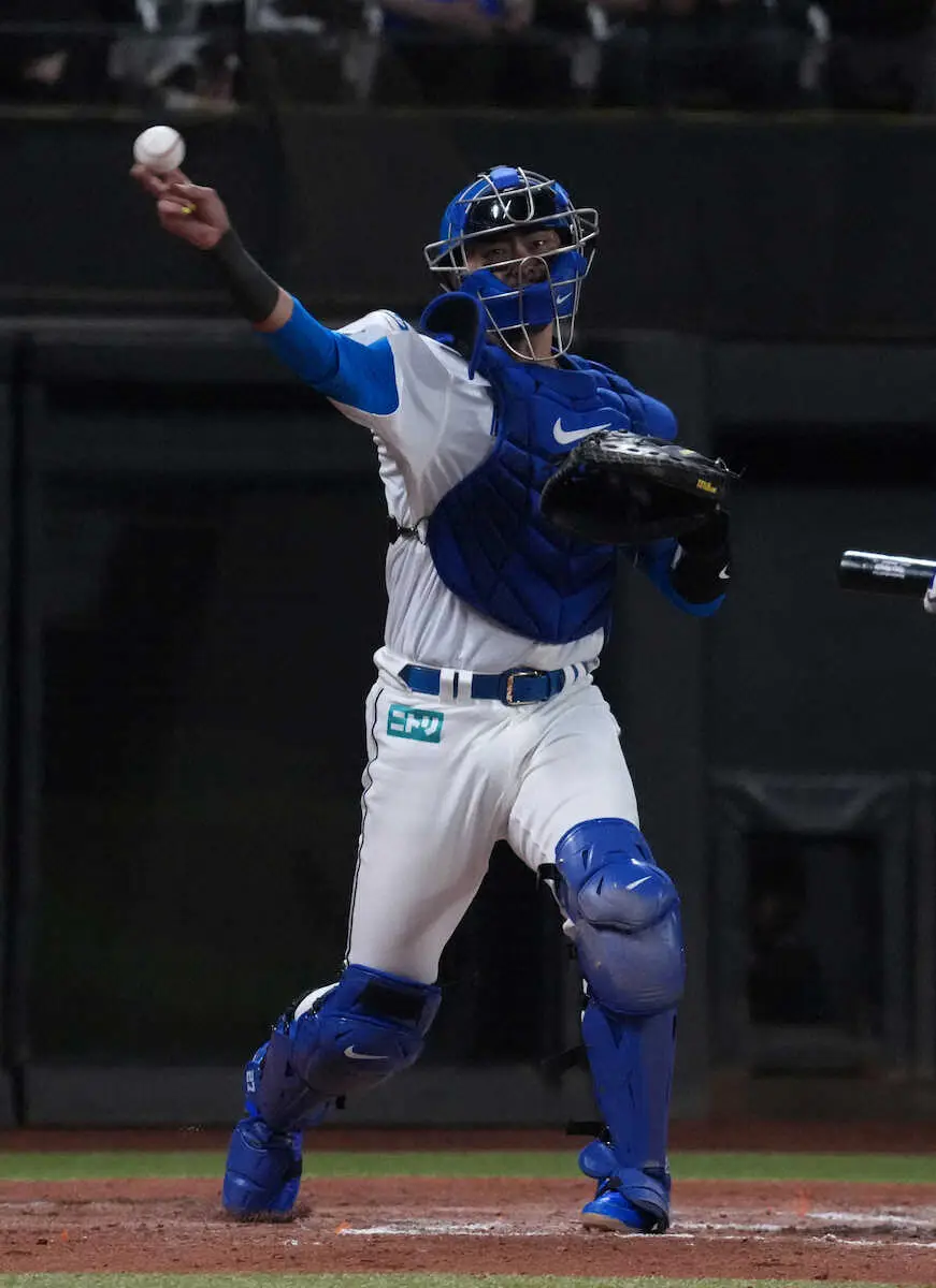 【画像・写真】日本ハムの台湾代表・リンがオープン戦“捕手デビュー”　2投手を無失点リード