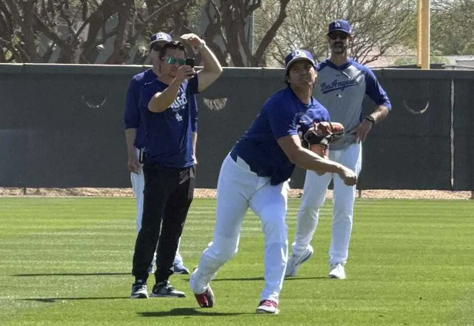 【画像・写真】ドジャース・大谷、二刀流で再始動　侍ショック切り替えキャンプ合流　21日OP戦「打」で出場