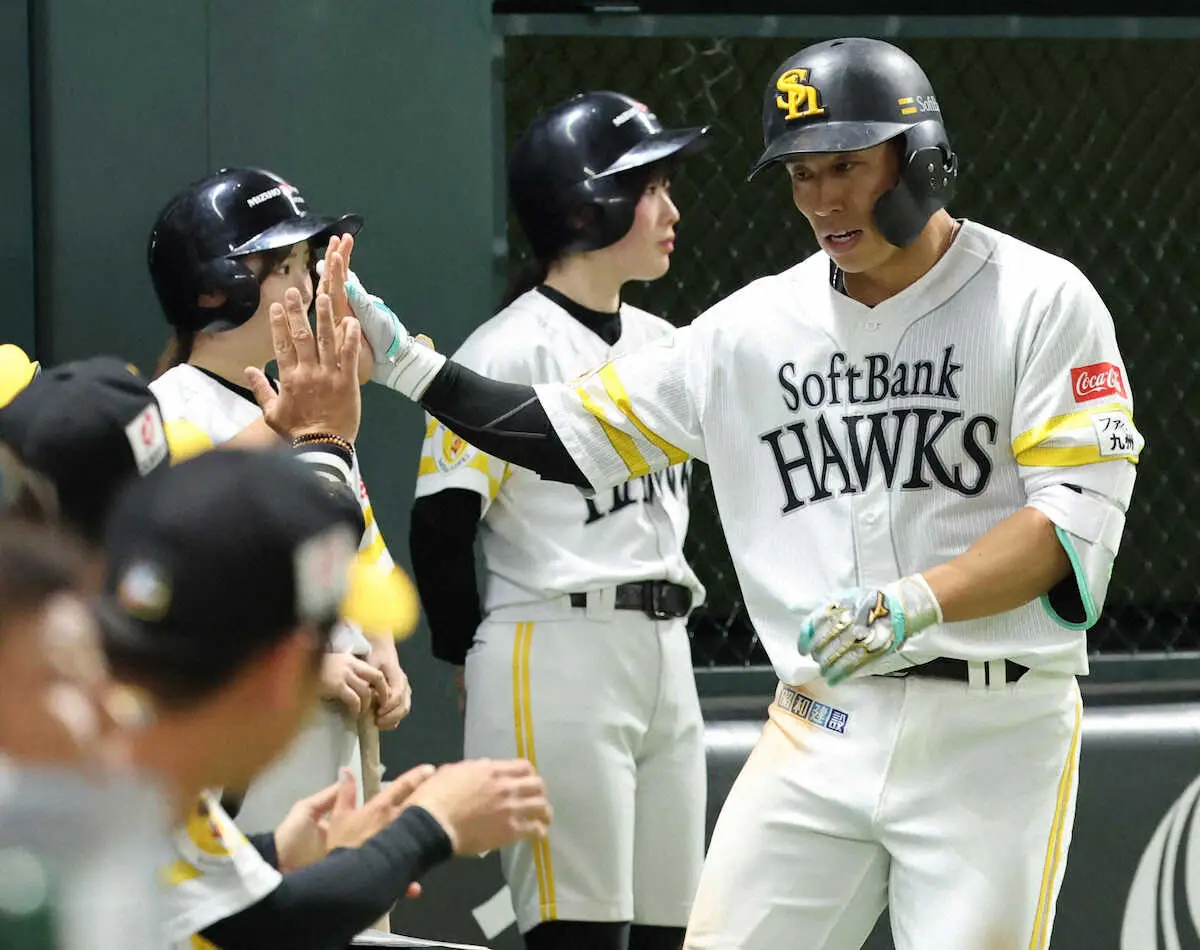 【画像・写真】ソフトバンク・野村勇が周東佑京の助言で思い出した“右”へ豪快弾！「僕らしい」広角打法で