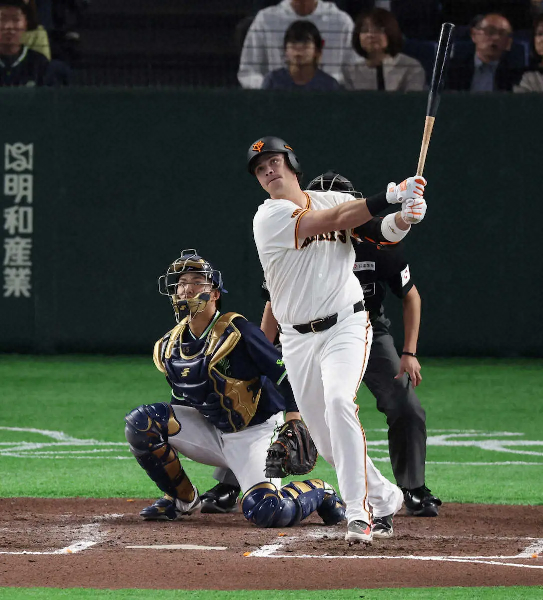 【画像・写真】巨人・ダルベック　躍動2号＆3安打　阿部監督「いいものは続けてほしいです」