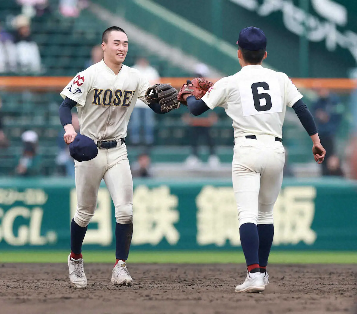 【画像・写真】【センバツ】ラッキーボーイの八戸学院光星・佐々木が超美技「試合の流れが変わるプレーだったと思う」