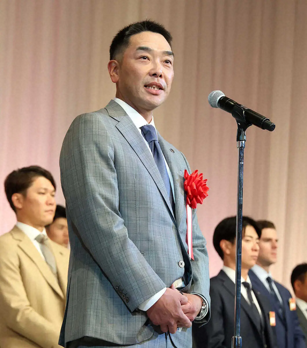 【画像・写真】巨人激励会に阿部監督出席「ファンの皆さんと同じぐらい勝ちたい」　2年ぶりリーグVへ決意