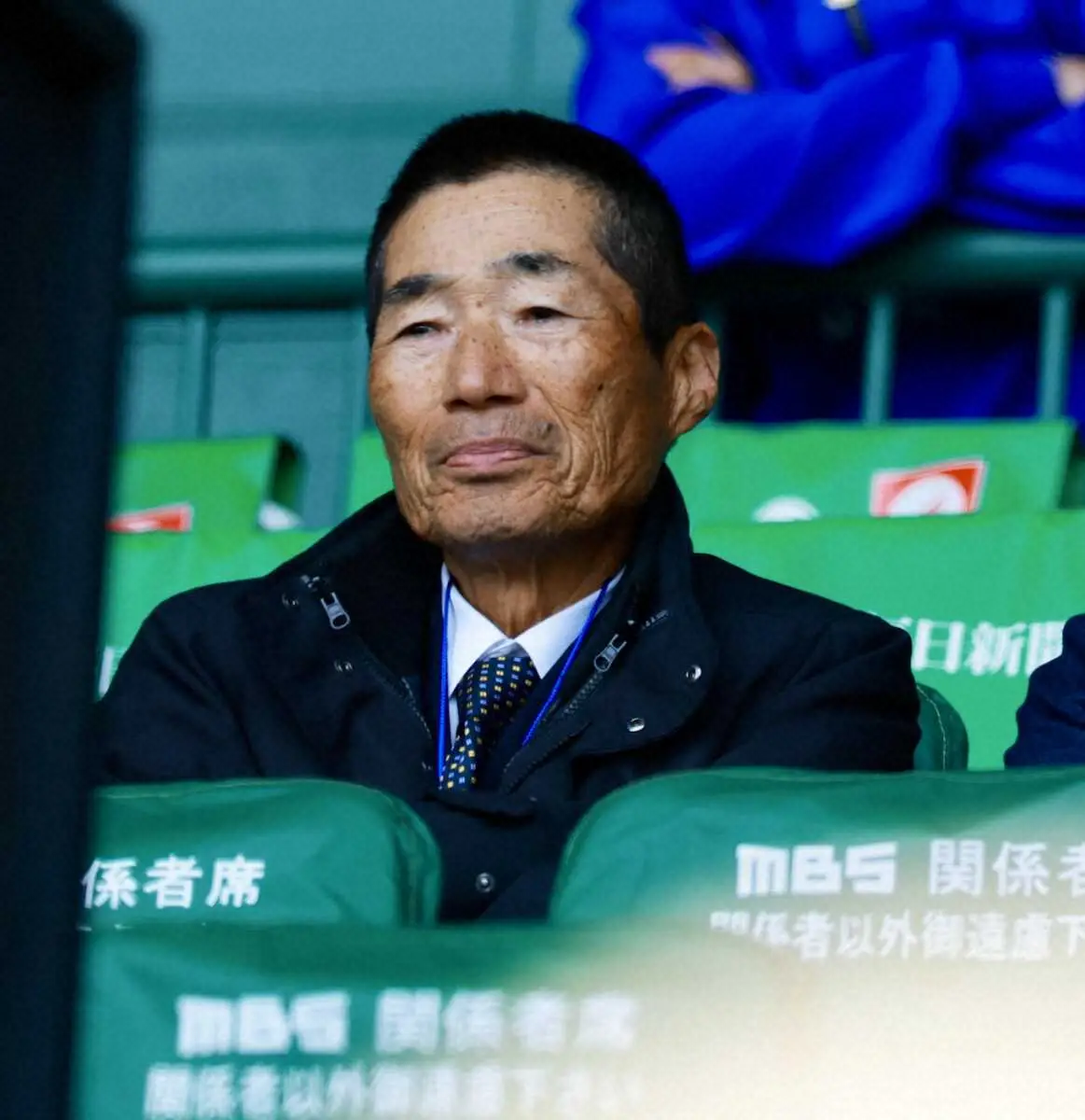 【画像・写真】【センバツ】帝京・前田前監督　ベンチの最前列に立っていた金田監督を賞賛