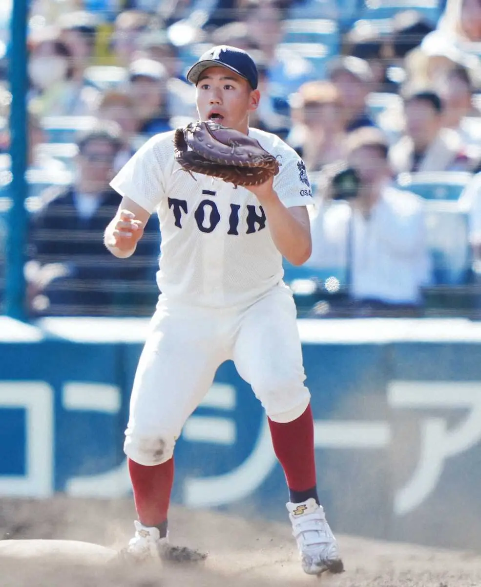 【画像・写真】【センバツ】“おかわりジュニア”大阪桐蔭・中村勇斗が甲子園デビュー！一塁で好プレー連発も初打席は三振