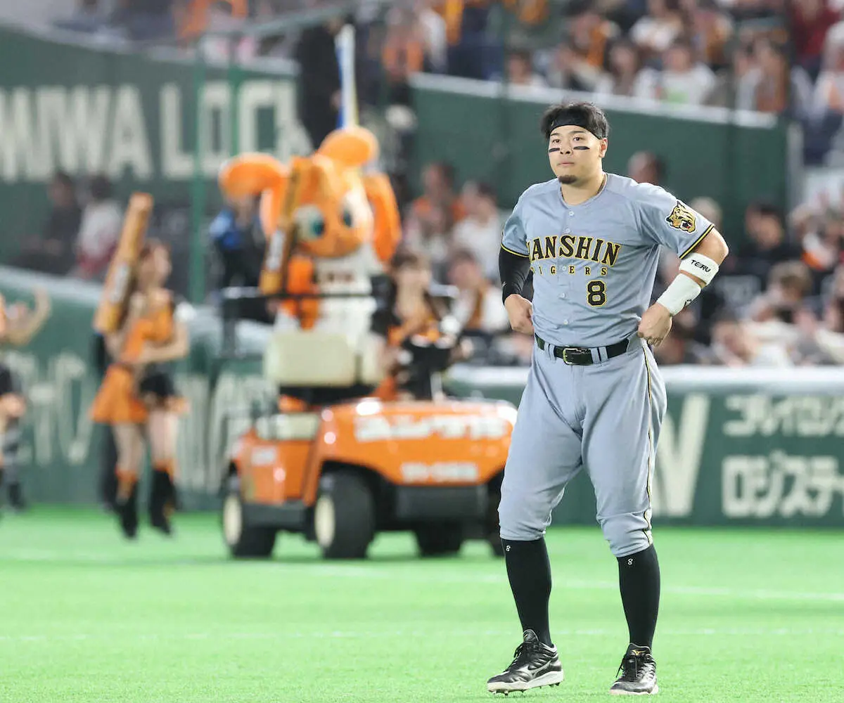 【画像・写真】阪神　開幕黒星スタート…村上が助っ人に2被弾、打線沈黙で巨人ルーキー竹丸にプロ初勝利献上