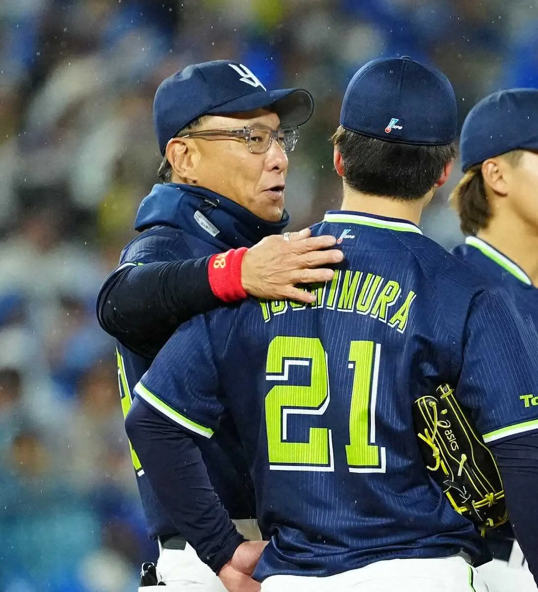 【画像・写真】ヤクルト・池山隆寛新監督が初勝利　継投ズバリ…DeNA・相川監督との新監督対決制す