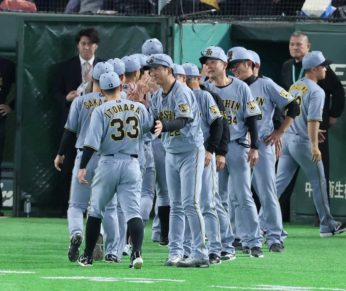 【画像・写真】阪神・藤川監督　高橋遥人の続投判断「野球の運がこちらに向いている」「きちっとディフェンスができた」
